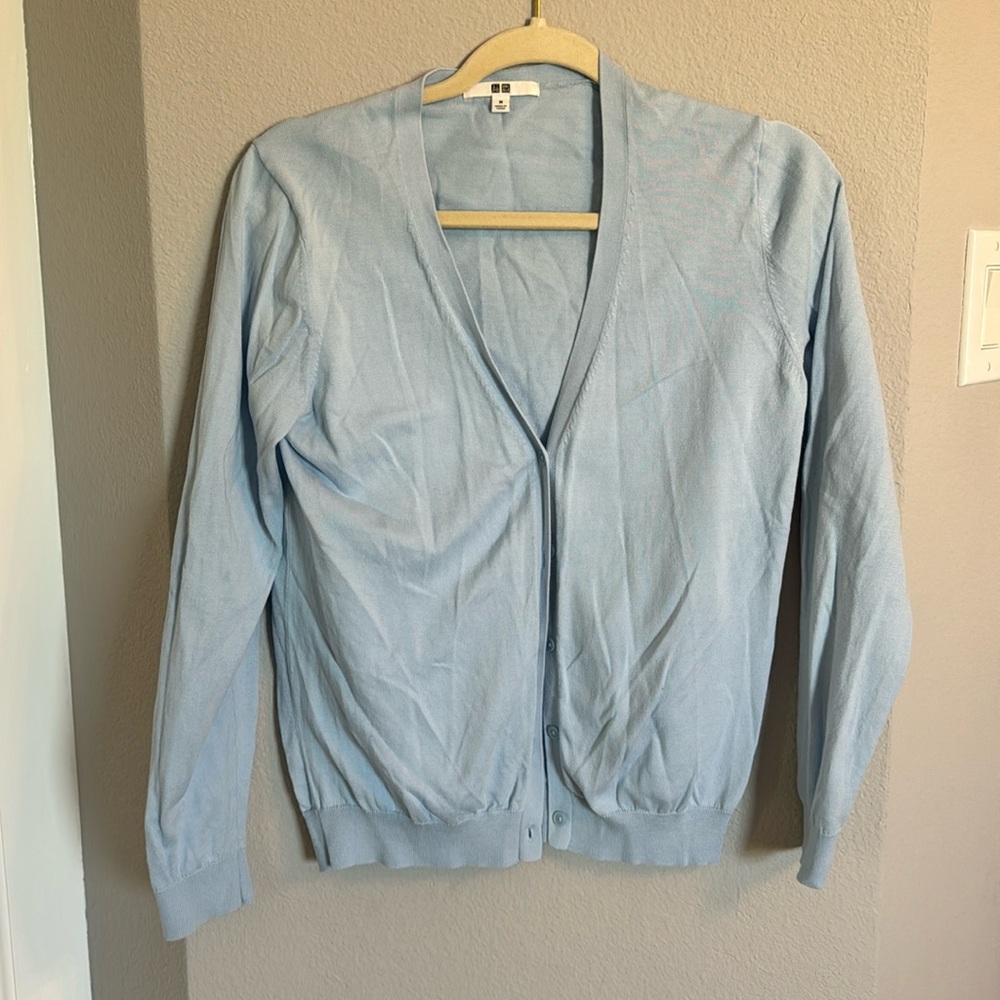 Uniqlo blue cotton vneck cardigan